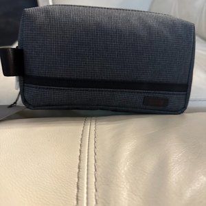 Tumi Small Kit
